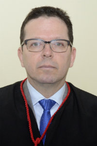 Dr. Kops de Vasconcelos Amaral Vieira Pires